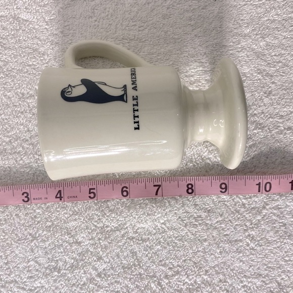 Vintage Little America Cream Ceramic Pedestal Mug W Penguin - Picture 9 of 9